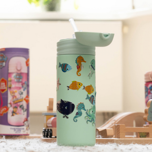 IZY Kinderflasche, Thermoskanne, Green Sealife, 350 ml, inkl. Geschenkbox, Art.-Nr. IZY9003