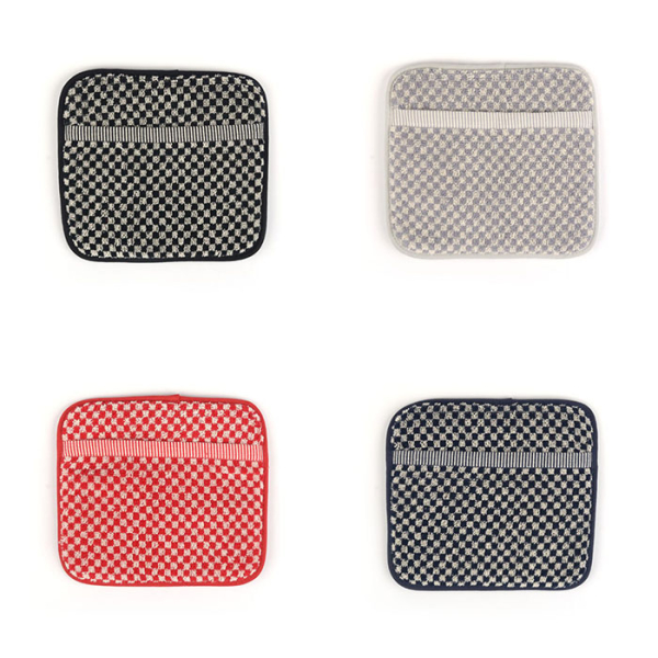 Bunzlau Castle, PotholderSmall Check, 23x20 cm